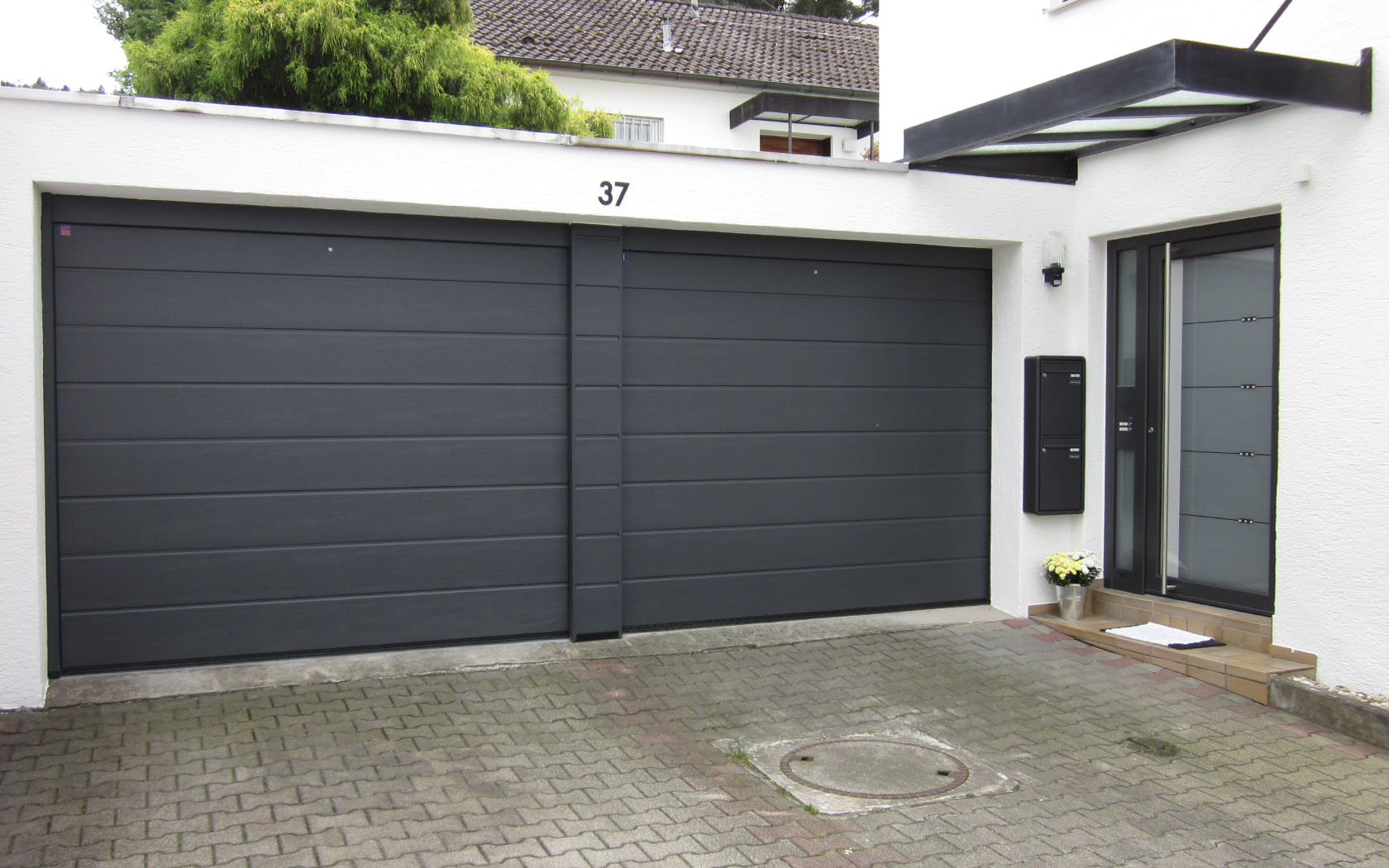 Schwarz Türen + Fenster Winnenden - Garagentore 2948